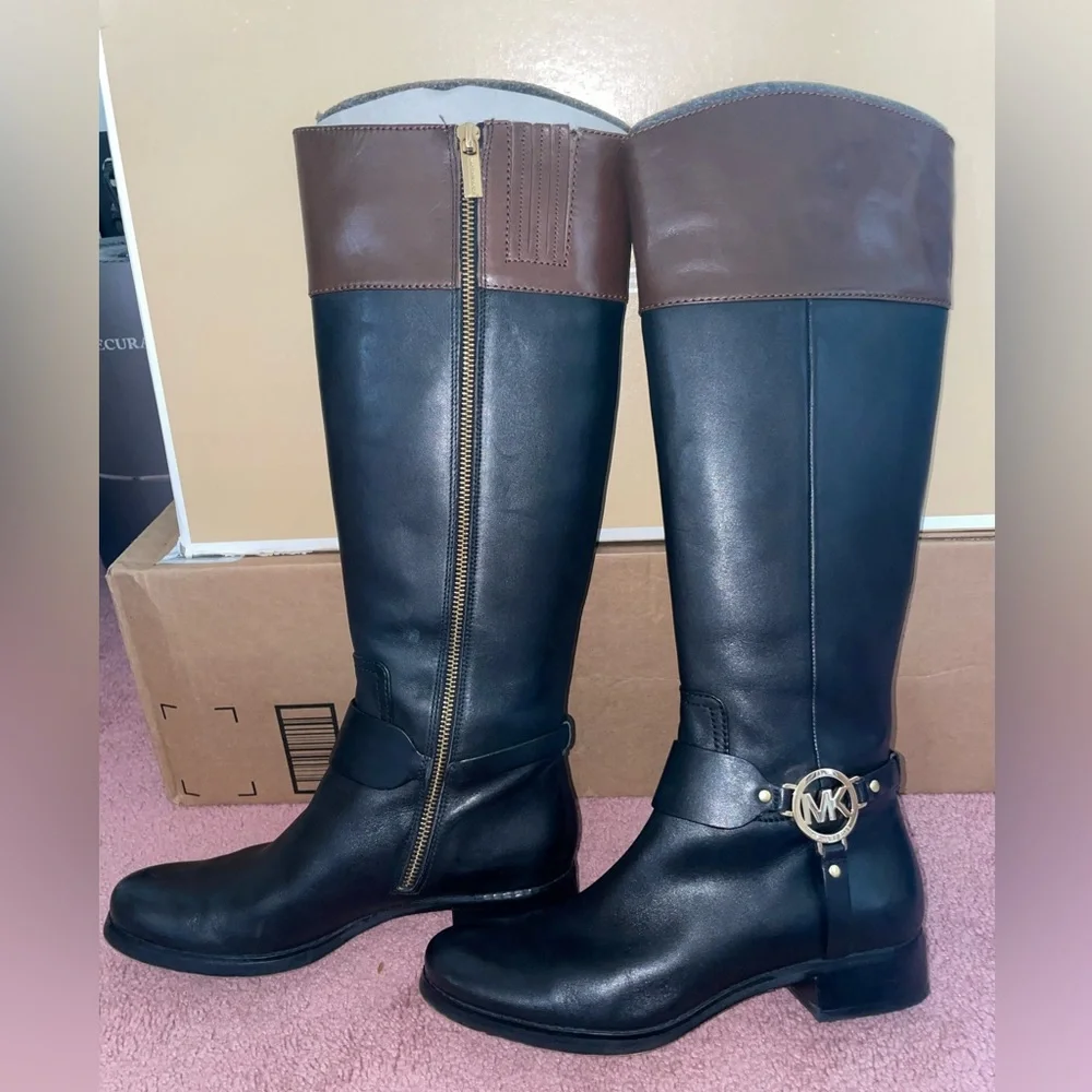 Michael Kors Fulton Harness Boot (Black/Mocha) - Picture 2 of 13